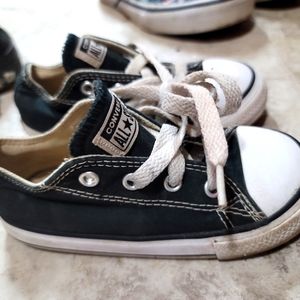 Toddler size 8 Converse